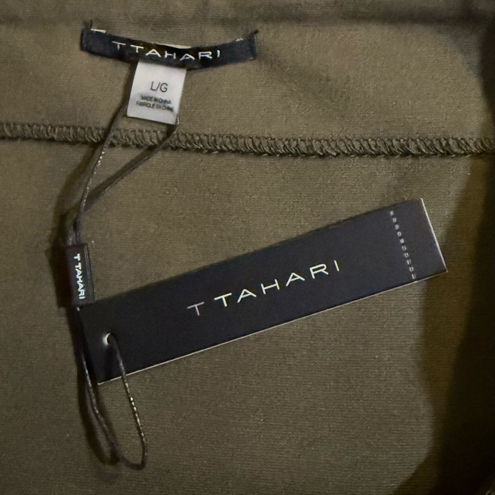 NWT - T Tahari Classic Khaki Pencil Skirt - Size L - Picture 3 of 11